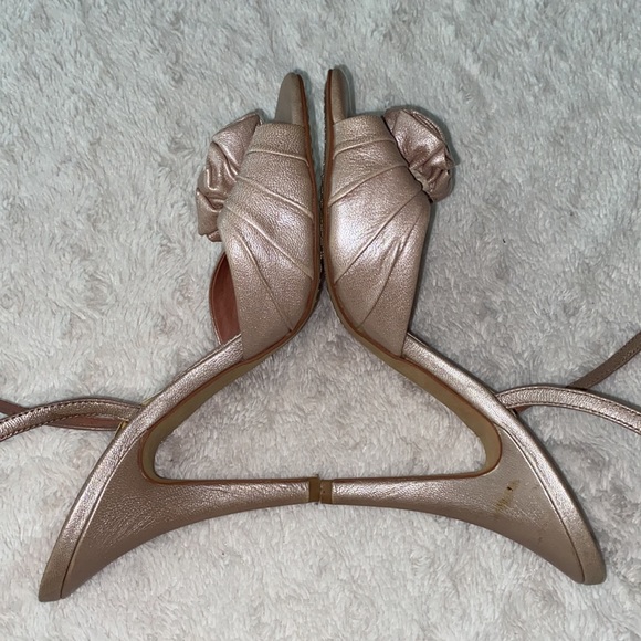 Vince Camuto heels - Picture 3 of 5